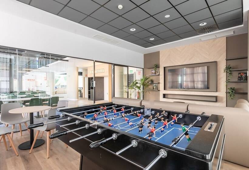 هاستل Micampus Salcedo Student Residence