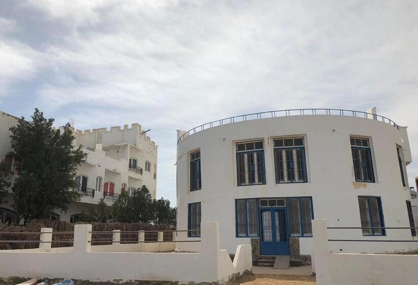 تختخواب و صبحانه Das! Haus Am Meer