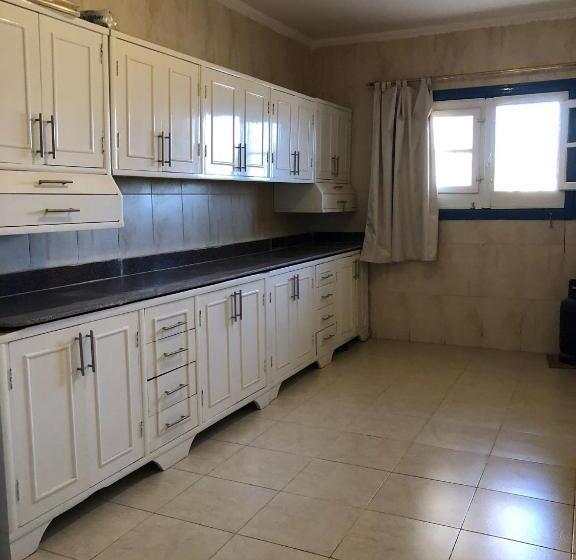 تختخواب و صبحانه Das! Haus Am Meer