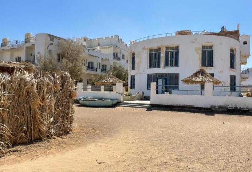 تختخواب و صبحانه Das! Haus Am Meer