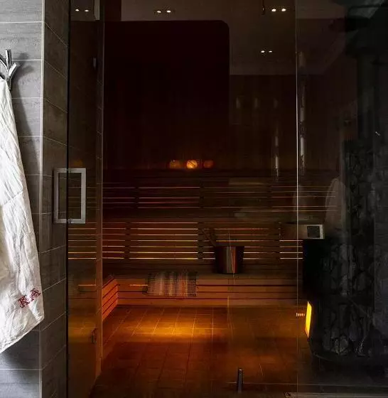 Aamiaismajoitus (B&B) Långbro Gård I Mölnbo