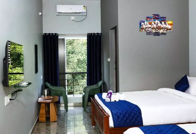 هتل Bay Walk Residency