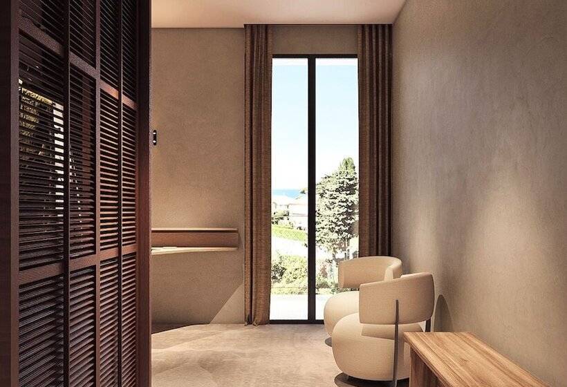 Отель Capitolo Riviera