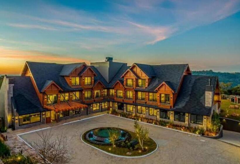 هتل Château Du Golden