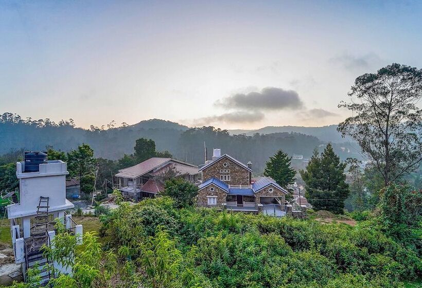 בית מלון כפרי Fabexpress Annaiillam