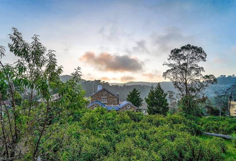 בית מלון כפרי Fabexpress Annaiillam