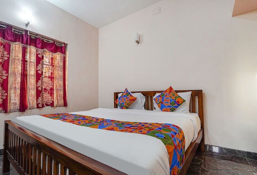 בית מלון כפרי Fabexpress Annaiillam