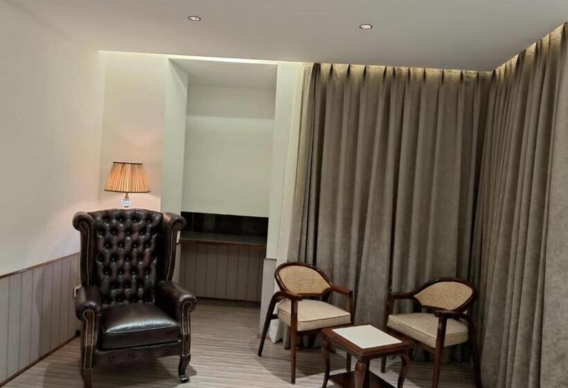 בית מלון כפרי K11