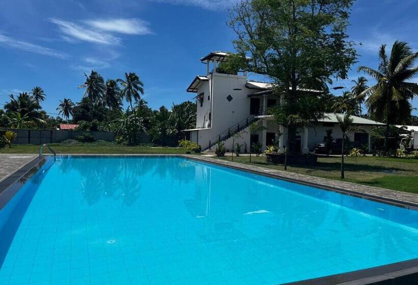 فندق Lagoon House Negombo