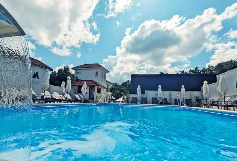 ホテル Parc Pini Resort