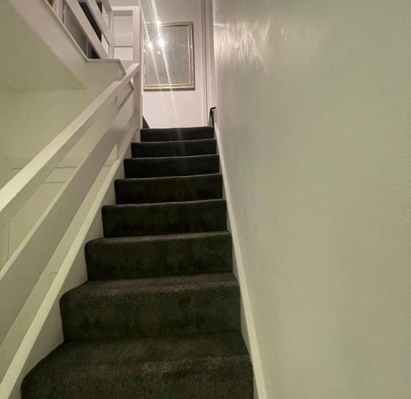 펜션 Double Room En Suite Free Parking