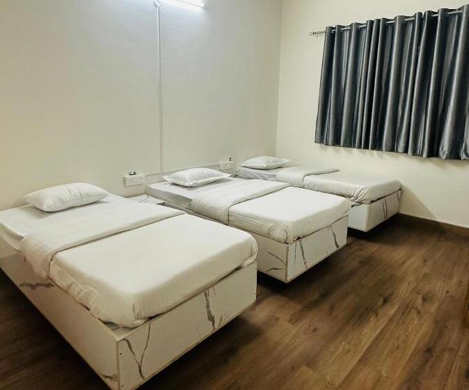 پانسیون Elite Stays Viman Nagar