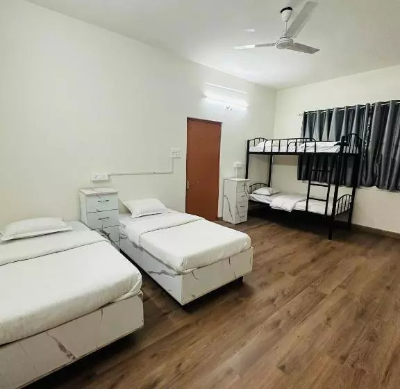 پانسیون Elite Stays Viman Nagar