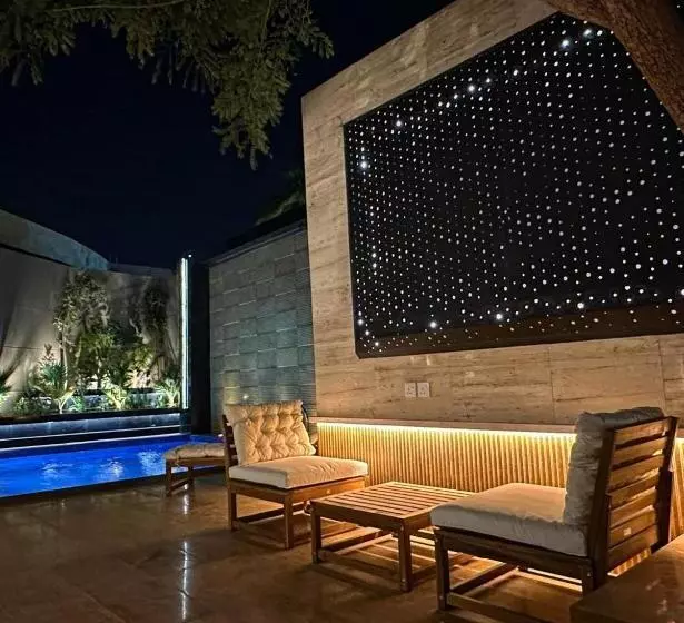 ペンション The Palms Resort
