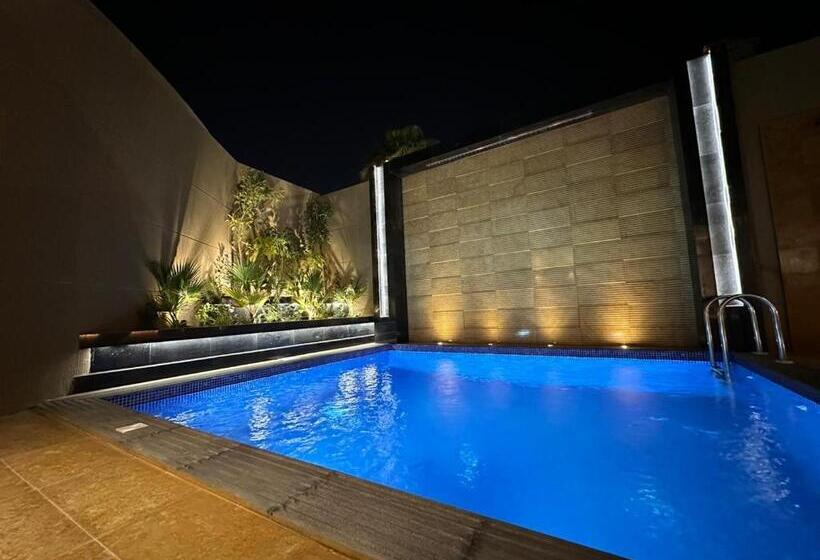 ペンション The Palms Resort