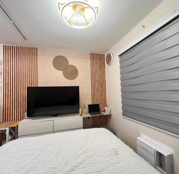 Studio Unit 8 Spatial Condo