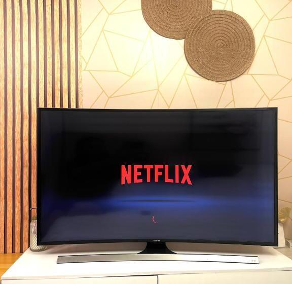 Studio Unit 8 Spatial Condo