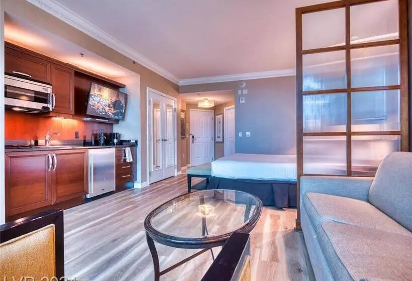 ! Mgm Free Resort Access High Floor Strip View