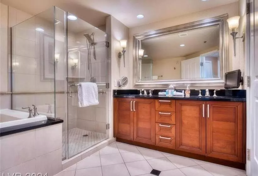 ! Mgm Free Resort Access High Floor Strip View