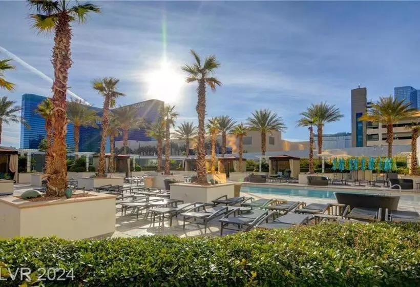 ! Mgm Free Resort Access High Floor Strip View