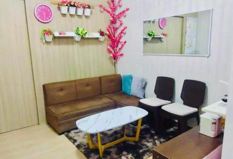 Retkeilymaja Amaze365 Holiday Homes Condotel At Trees Residence Fairview