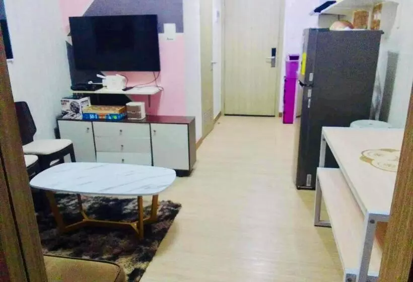 Retkeilymaja Amaze365 Holiday Homes Condotel At Trees Residence Fairview