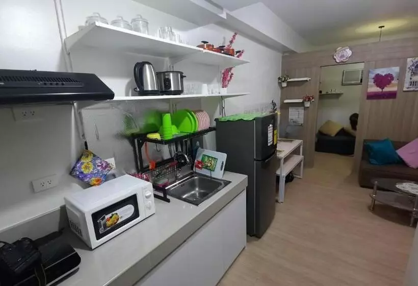 Retkeilymaja Amaze365 Holiday Homes Condotel At Trees Residence Fairview
