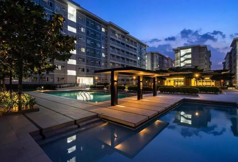 Retkeilymaja Amaze365 Holiday Homes Condotel At Trees Residence Fairview