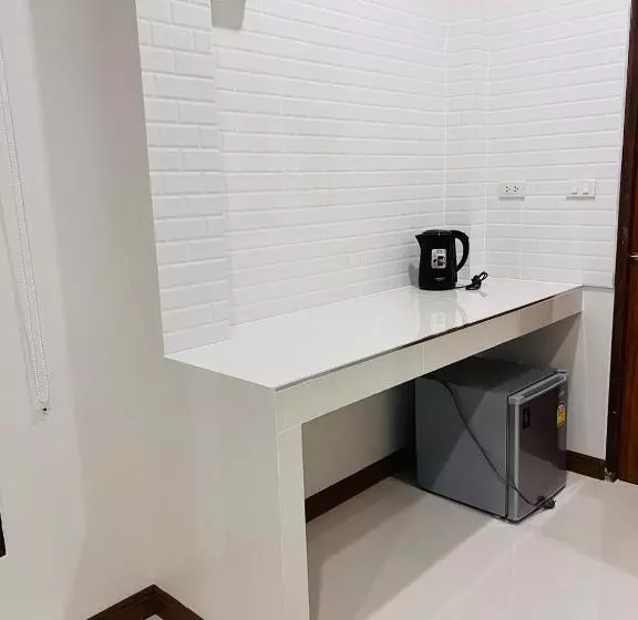 Retkeilymaja Sisters Home ที่พักใกล้สวนพฤกษศาสตร์ ระยองแหลมแม่พิมพ์