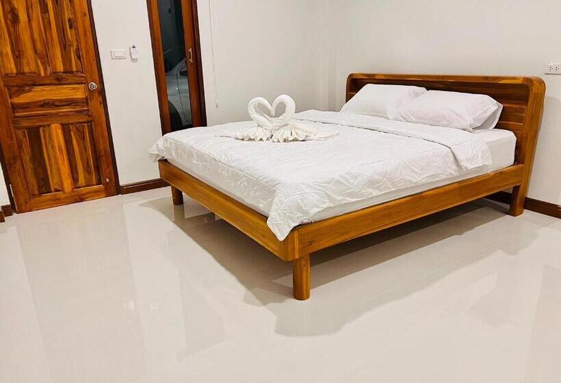 Albergue Sisters Home ที่พักใกล้สวนพฤกษศาสตร์ ระยองแหลมแม่พิมพ์