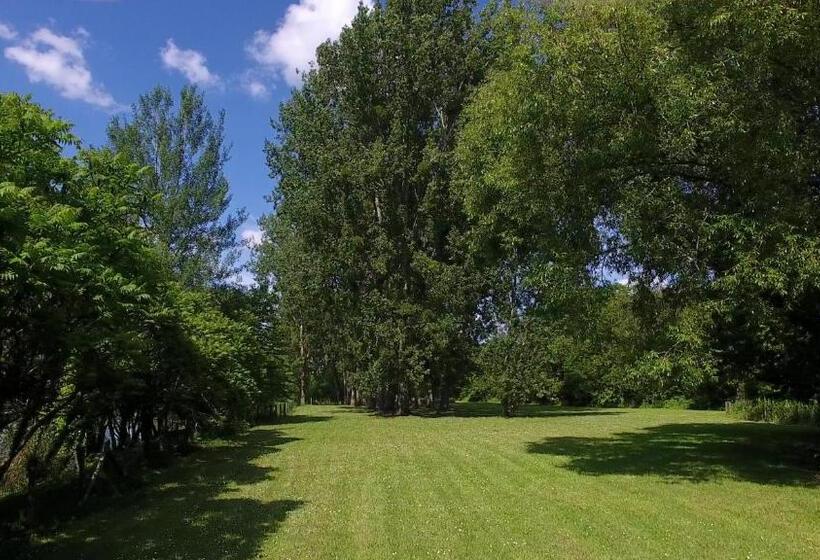 مبيت وإفطار Le Moulin De Follet