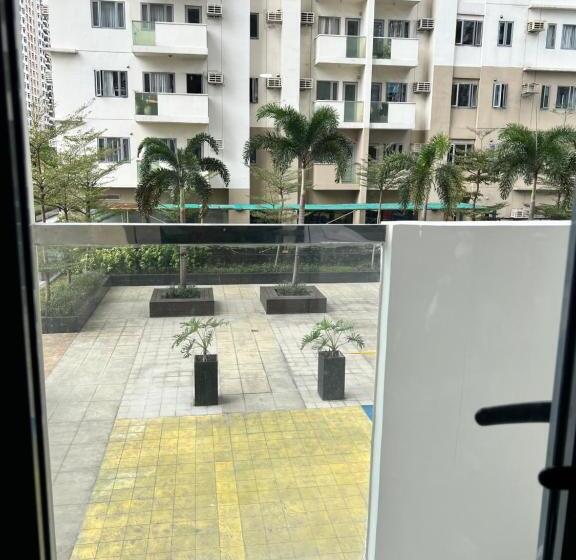 Brand New Studio W/ Washer In Manhattan Plaza Tower Ll