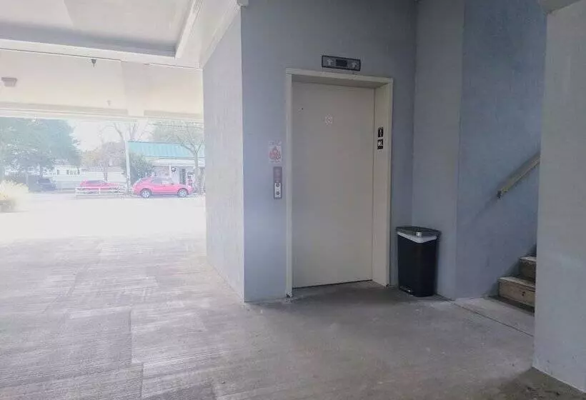 Hotelli Beaufort Harbour Suites And Lodges