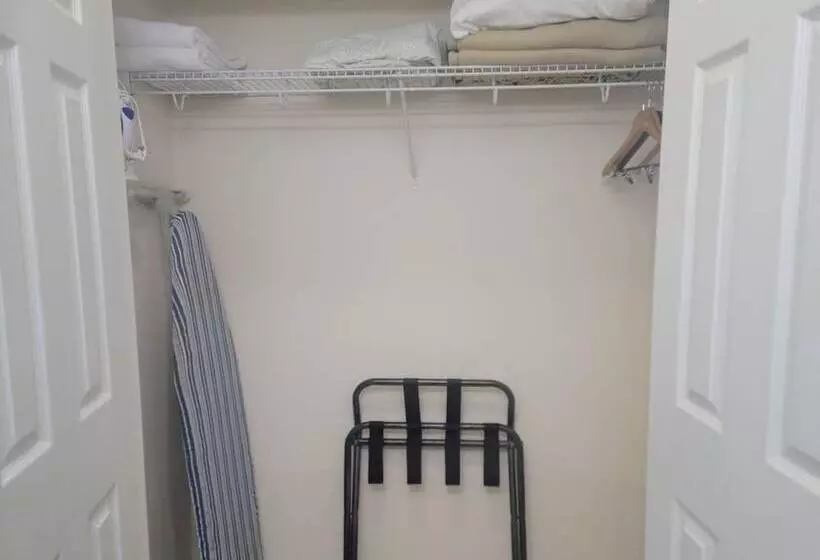 Hotelli Beaufort Harbour Suites And Lodges