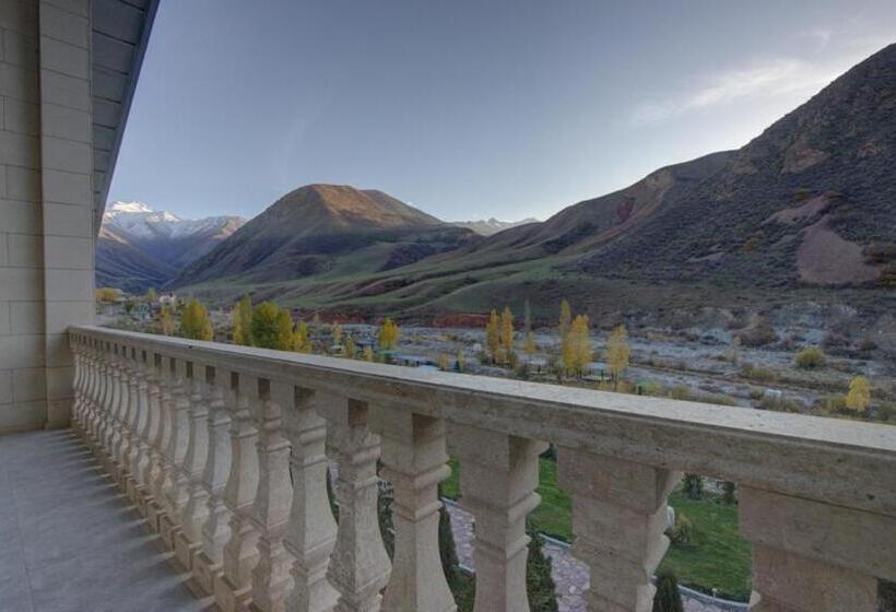 Hotel Mountain View Hot Spring Resort