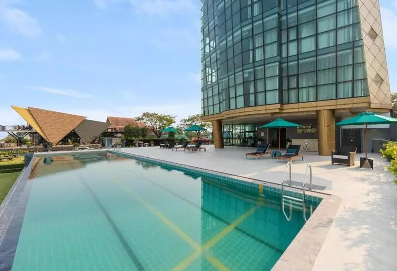 ホテル Naka Raj Escape