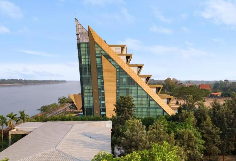 Szálloda Naka Raj Escape