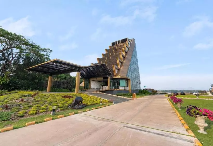 ホテル Naka Raj Escape