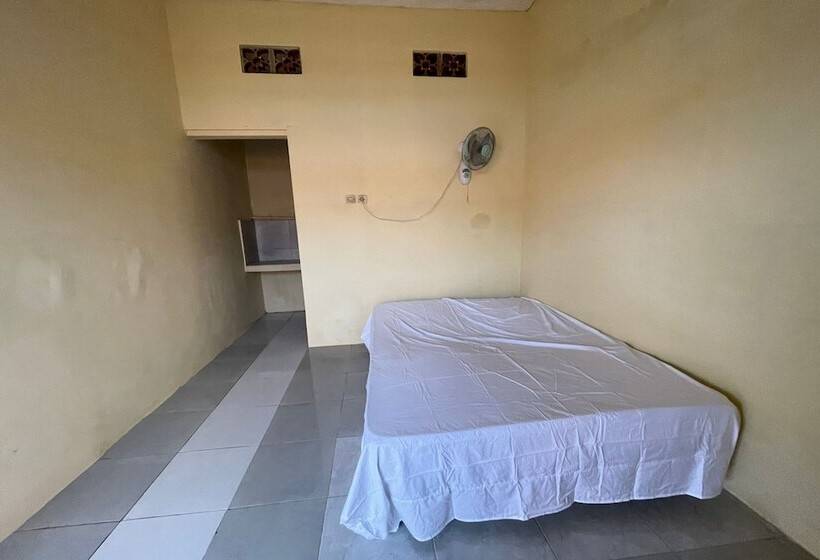 호텔 Spot On 93458 Legok Homestay Syariah