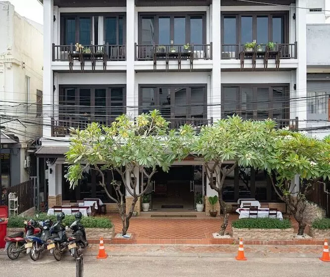 Hotelli Vongkhamsene Boutique