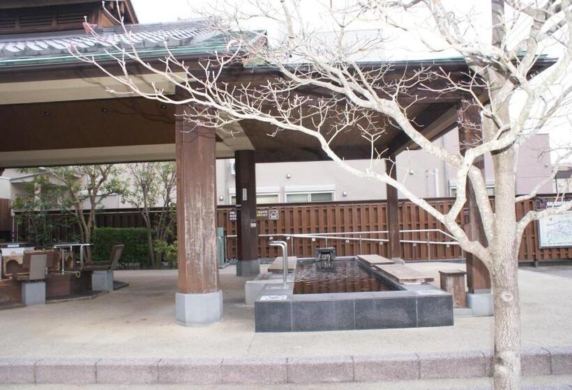 بنسيون ゲストハウス　アロマ