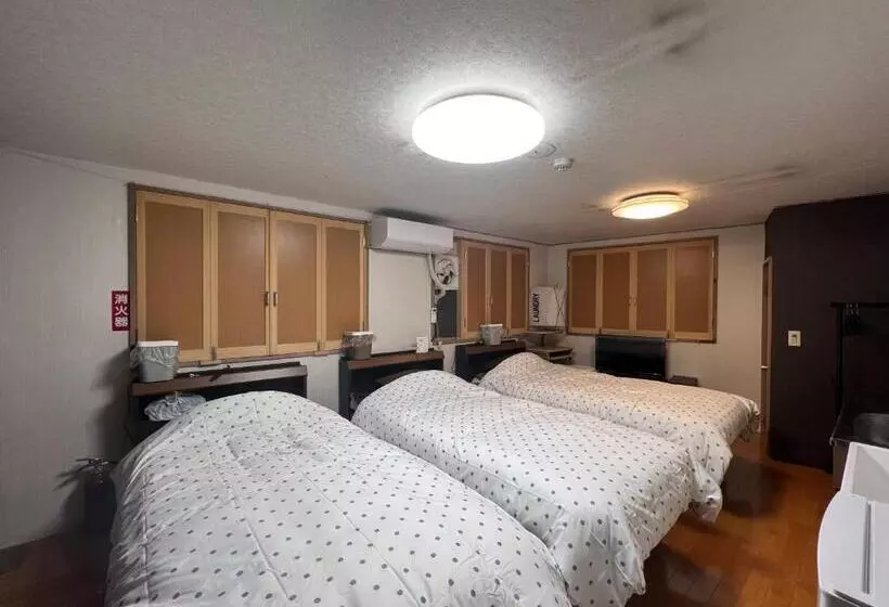 ペンション ゲストハウス　アロマ