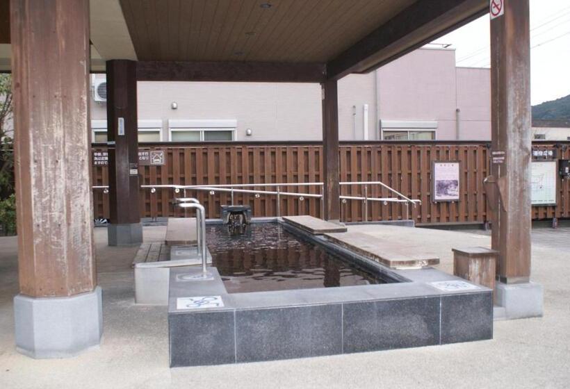 بنسيون ゲストハウス　アロマ