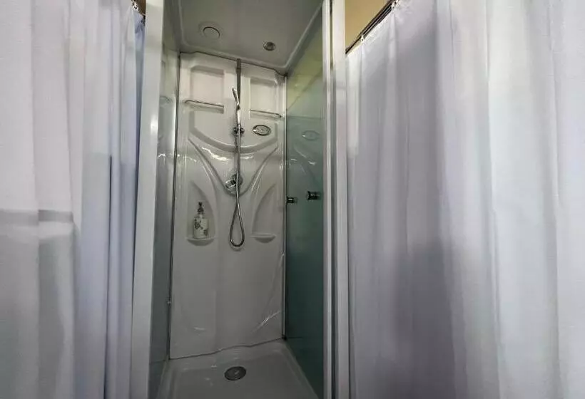 ペンション ゲストハウス　アロマ