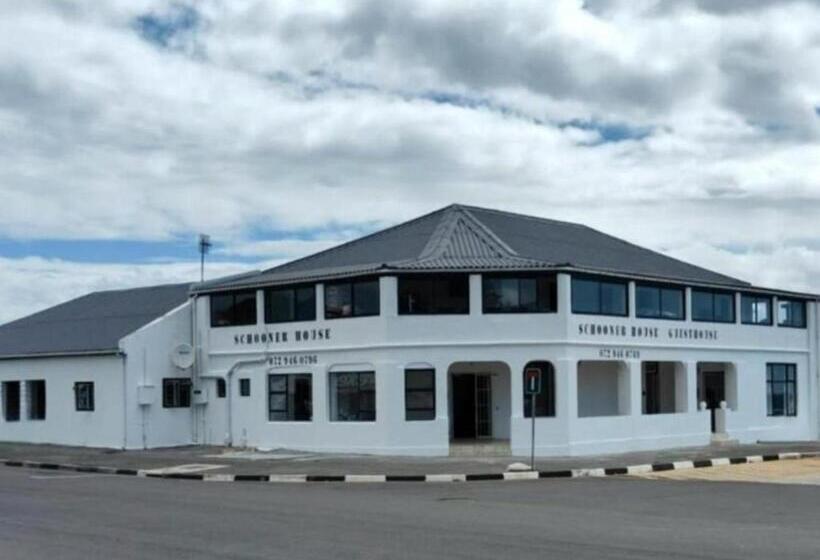 بنسيون Schooner House