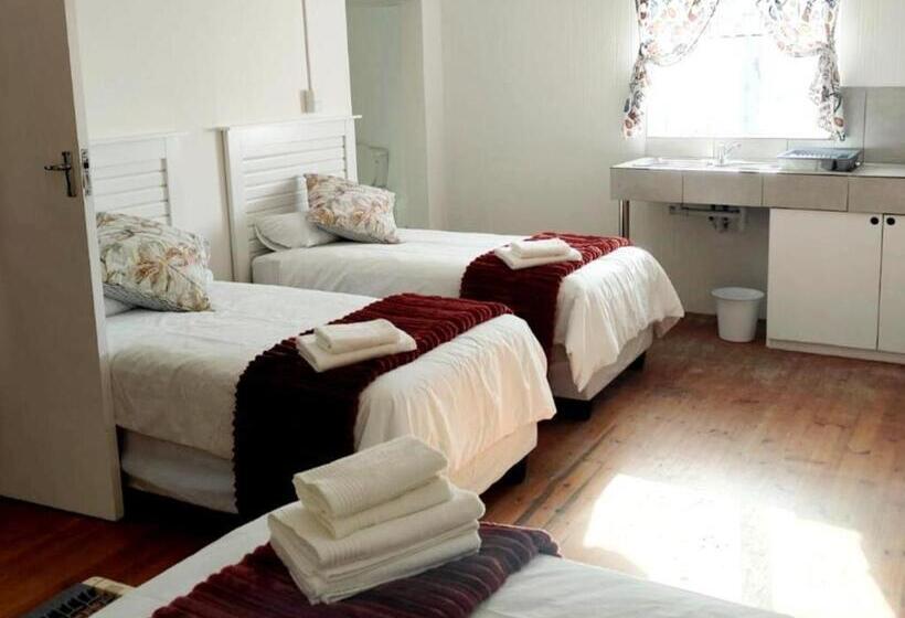 بنسيون Schooner House