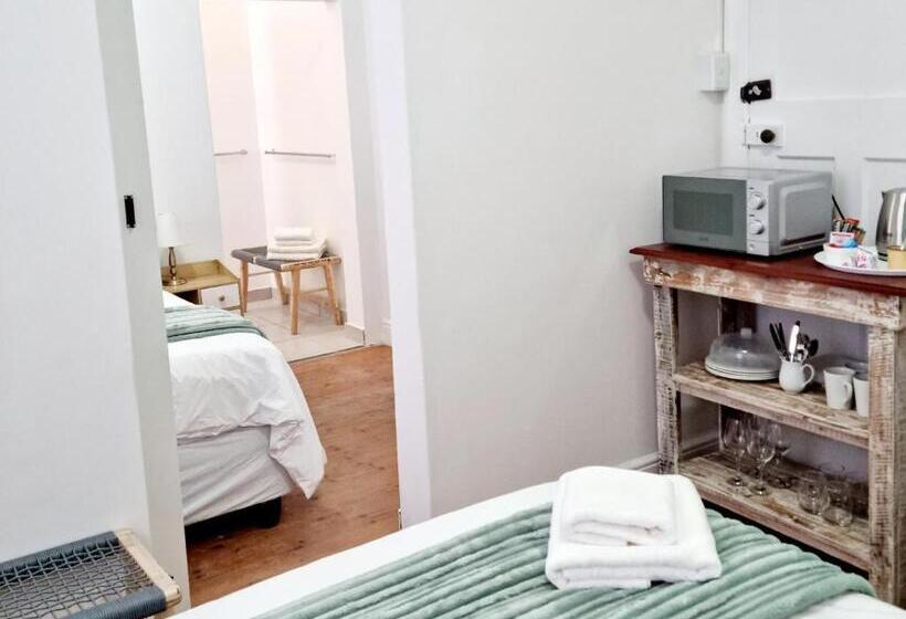 بنسيون Schooner House