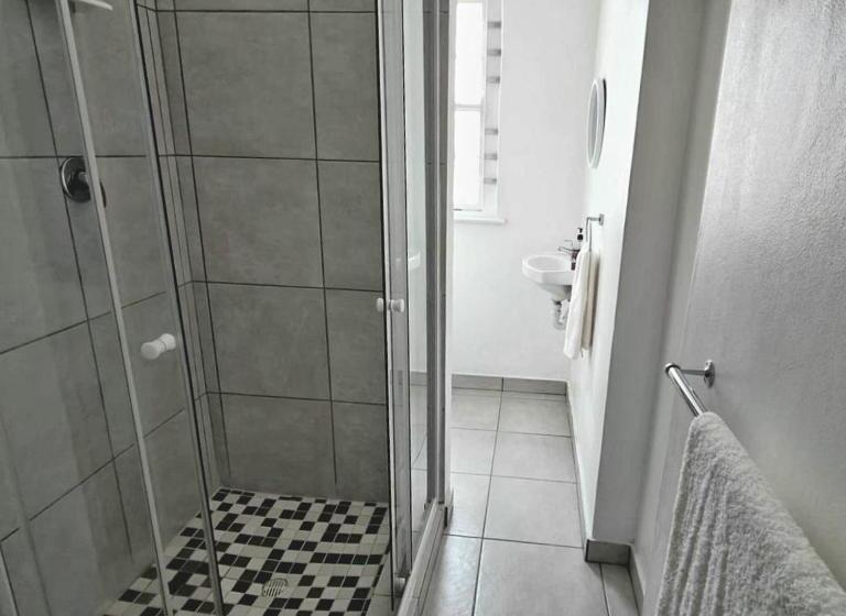 بنسيون Schooner House