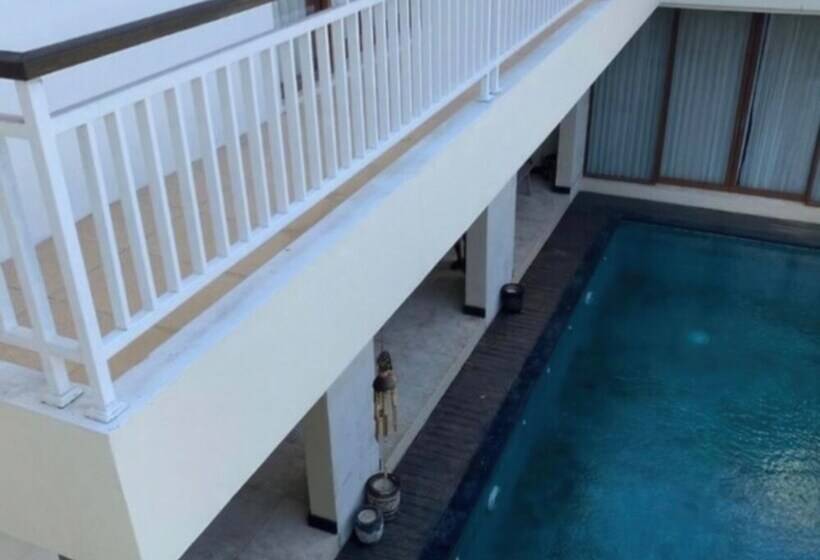 膳宿费 Soleil Suites Petitenget By The Jero 18