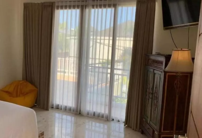 ペンション Soleil Suites Petitenget By The Jero 18